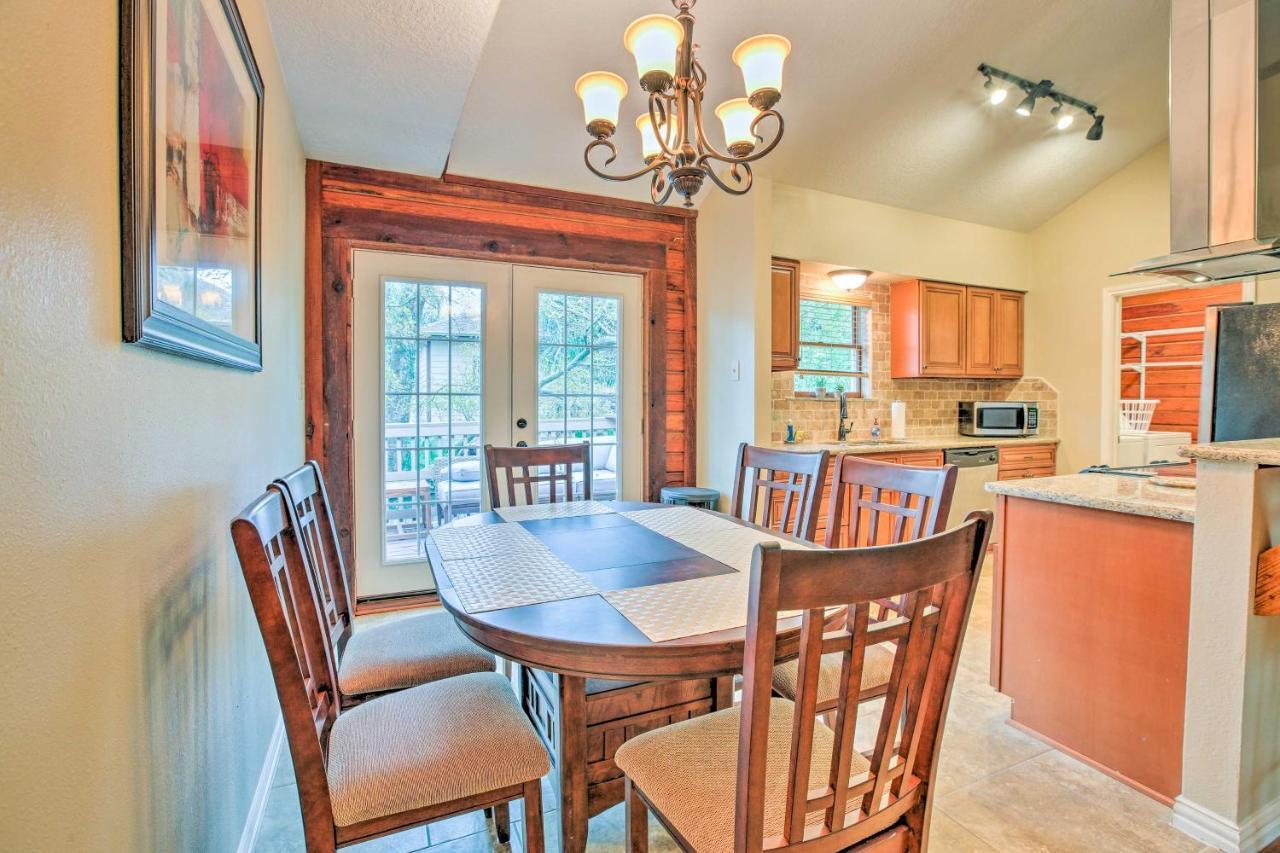 Spacious Kemah Clear Lake Home With Porch And Fire Pit Exterior foto